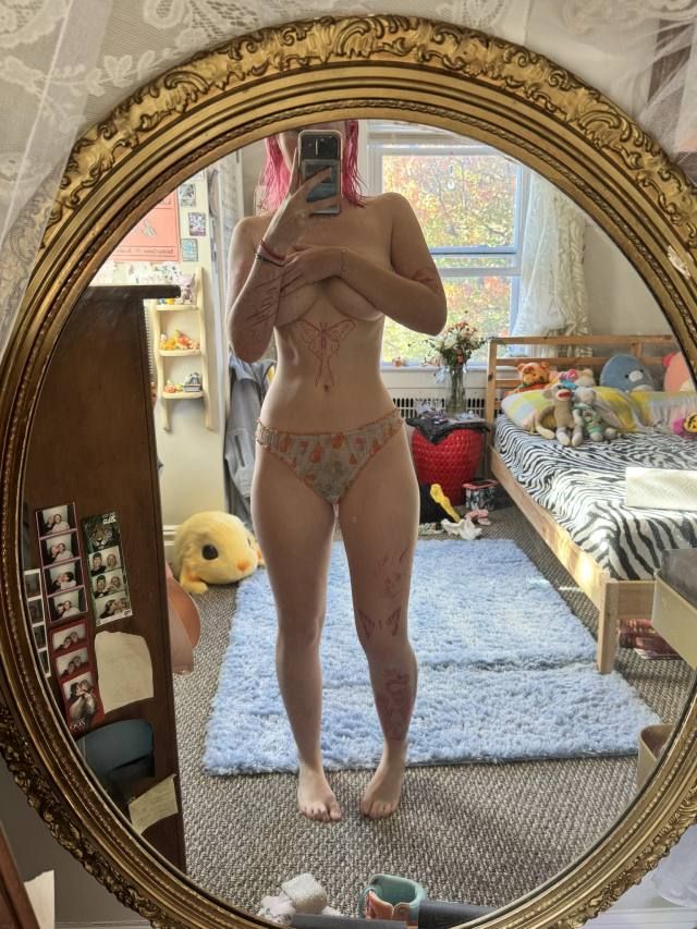 Hey 👋 it’s your girl pinky 🎟️💕. Hit me up on tele - Image 3